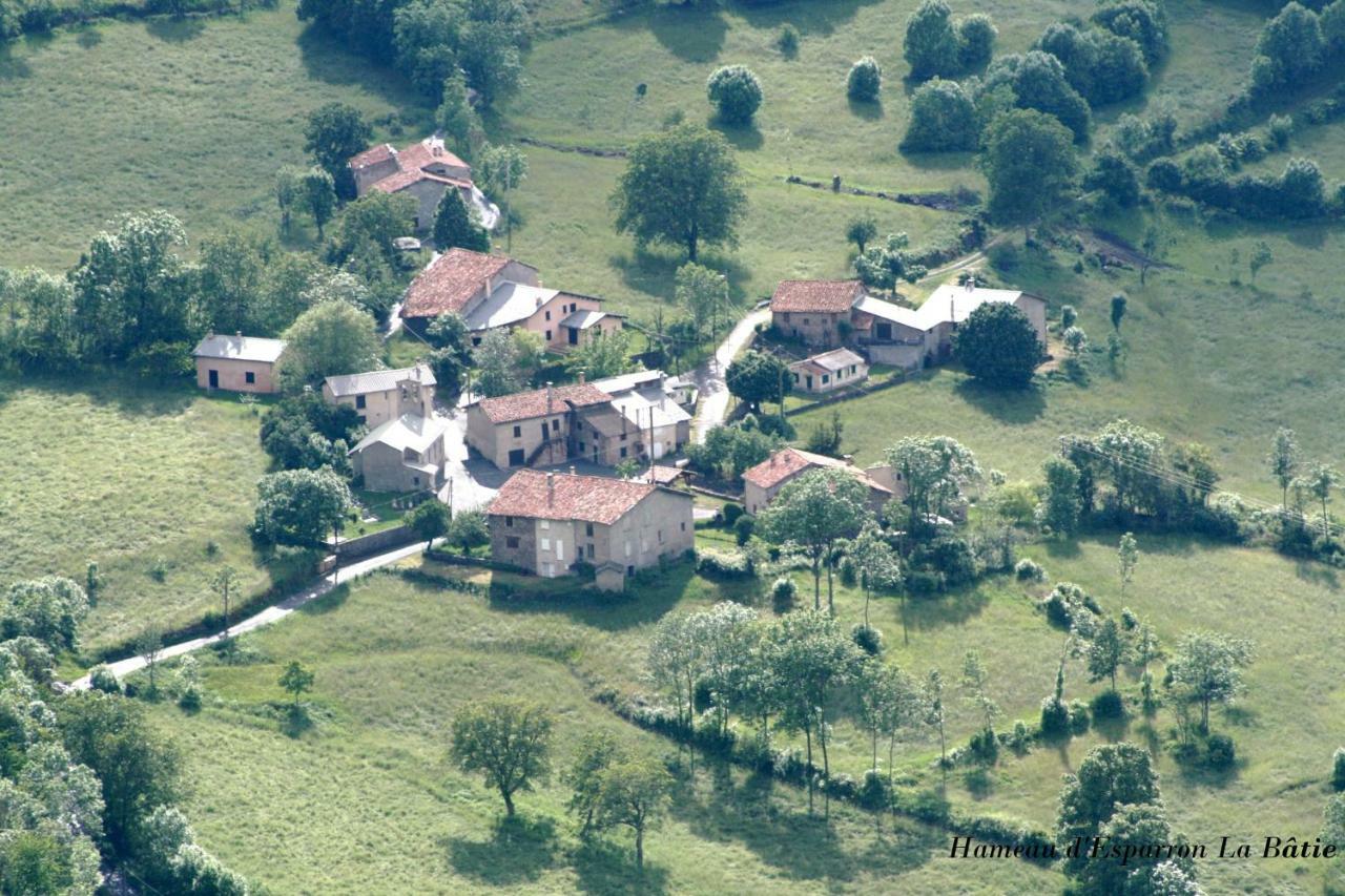 Comme Chez Vous Villa Bayons Luaran gambar