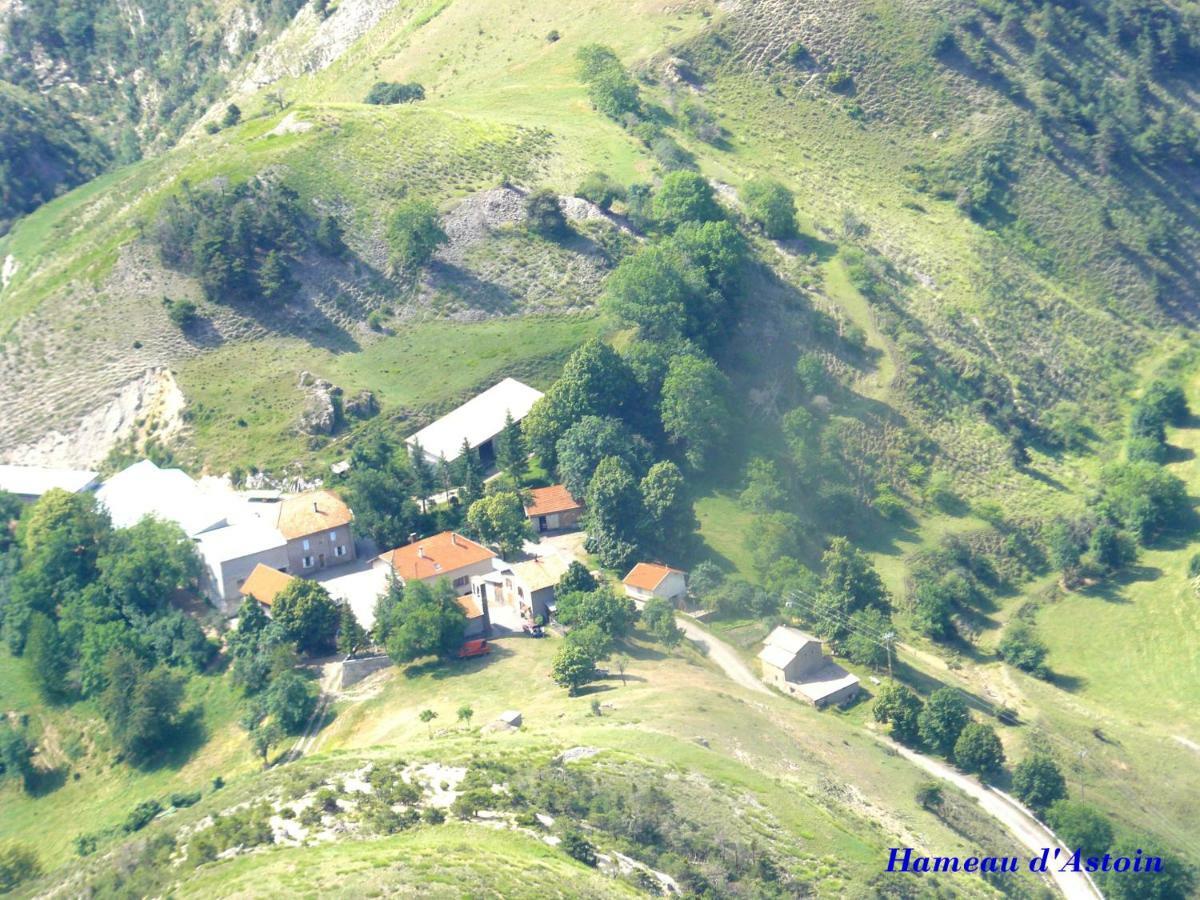 Comme Chez Vous Villa Bayons Luaran gambar